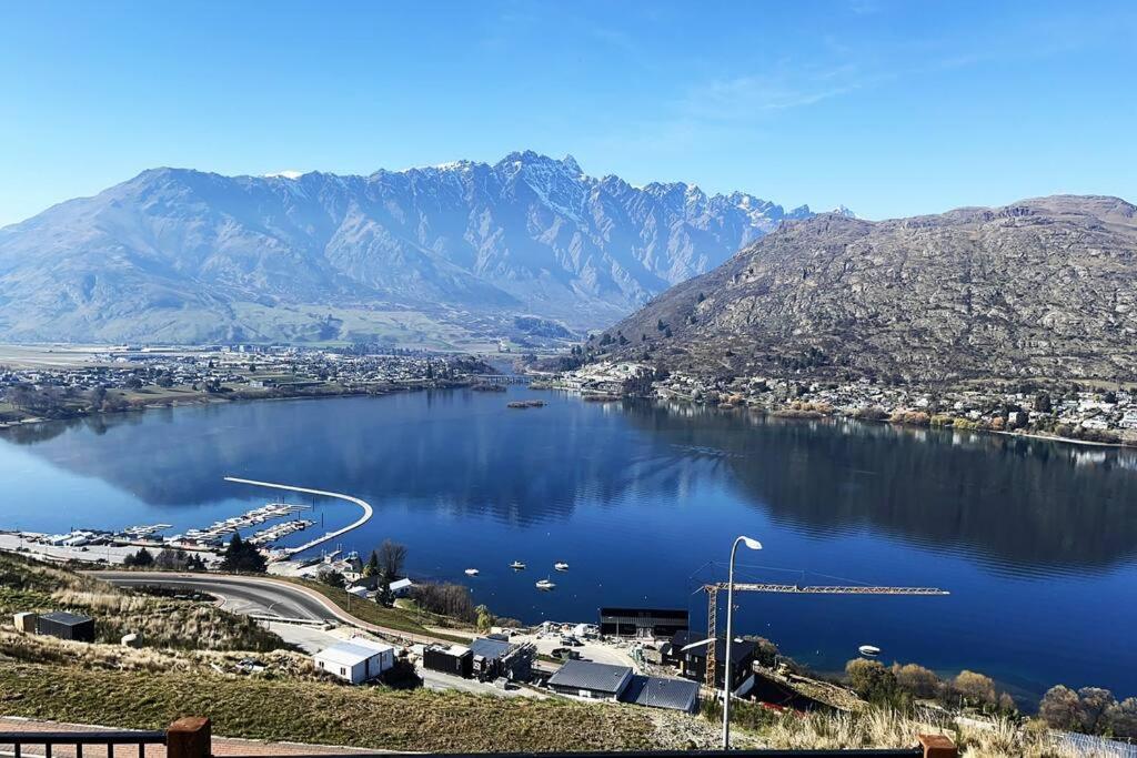 Views On Florence Queenstown Eksteriør billede